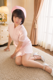 綺音　看護師　（あやね）